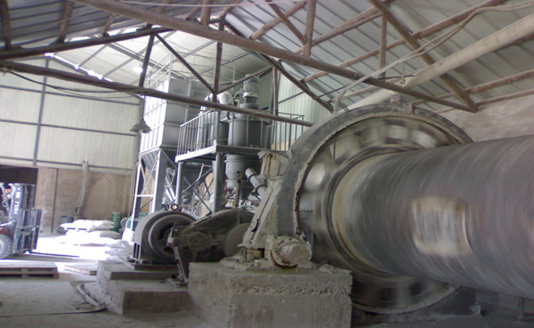 山東加氣（qì）磚生產車間球（qiú）磨（mó）機PPC64-6布袋除（chú）塵器已發貨