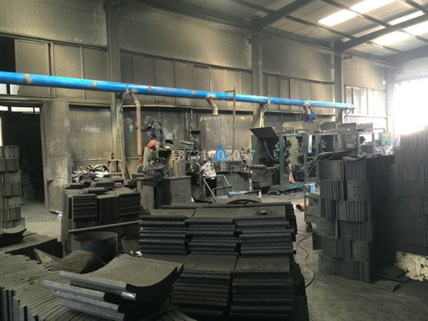 衡水故城縣刹車片廠車間安裝集中布袋除塵係統