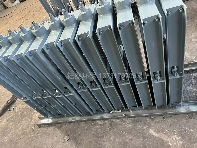 江蘇徐州鋼廠定購的24台密封型插板閥發貨 江蘇(sū)徐州鋼(gāng)廠定購的24台密封型插(chā)板閥發貨