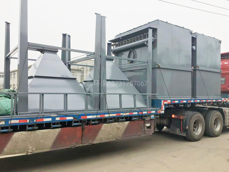 山西陽泉空心磚廠煤矸石破碎機配套除塵器發貨 山西陽泉空心磚廠煤矸石破碎機配(pèi)套除塵器發貨