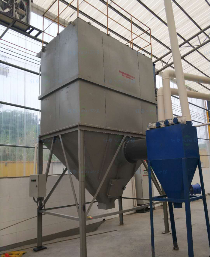 蘭州（zhōu）石英砂生產線MC144條布袋除塵器安裝運行通過環保驗收