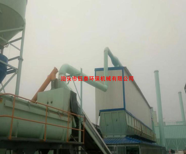 穩定（dìng）土站冷料倉脈衝布（bù）袋（dài）除塵器（qì）