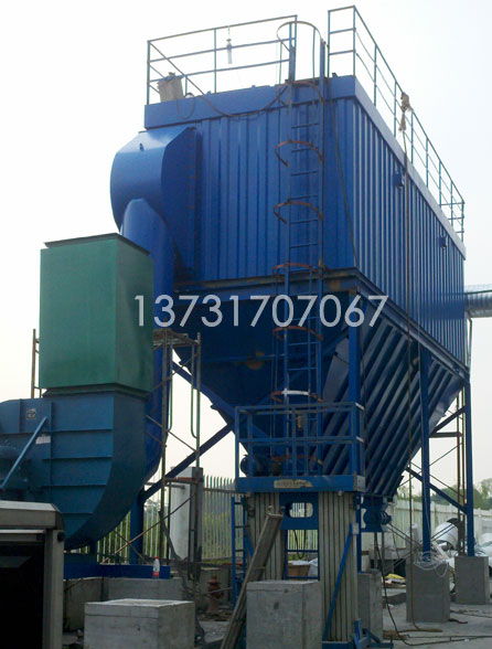 寧夏青銅峽石墨廠胡經理定購的石墨粉(fěn)塵布袋除塵器已發貨 寧夏青(qīng)銅峽石墨廠胡經(jīng)理定購的石墨粉(fěn)塵布袋除塵器已發貨