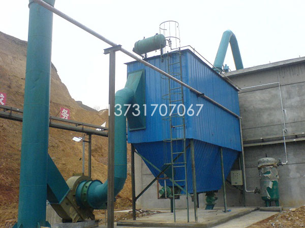 山東濟寧磚廠田經理定購的煤矸石粉碎機(jī)布袋除塵器已發貨(huò) 山東濟寧(níng)磚廠(chǎng)田(tián)經理定購的煤(méi)矸石粉碎機布(bù)袋除塵器已發貨