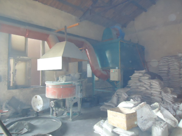 保定劉經理定購的粉（fěn）料攪拌機布袋除塵器已發貨