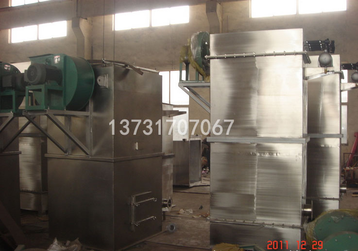 湖南某食品（pǐn）廠定購的不鏽鋼袋式除塵器已發貨