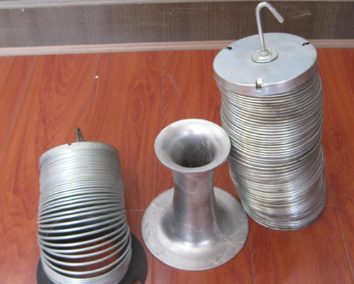 彈簧除（chú）塵骨架在木工除塵器上的應用